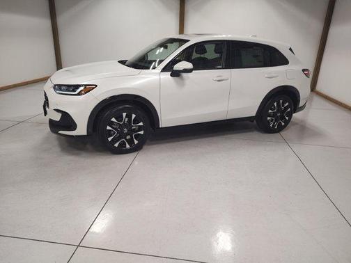 Platinum White Pearl 2027 Honda HR-V EX-L
