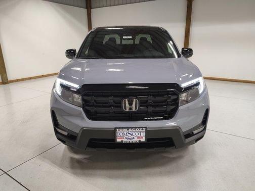2026 Honda Ridgeline Black Edition Two-Tone