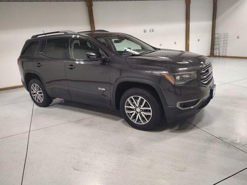 2017 GMC Acadia SLE-2