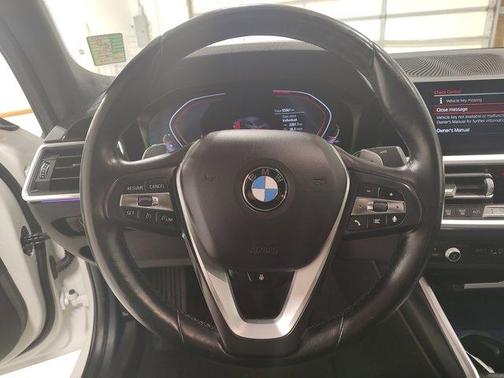 2022 BMW 330 i xDrive