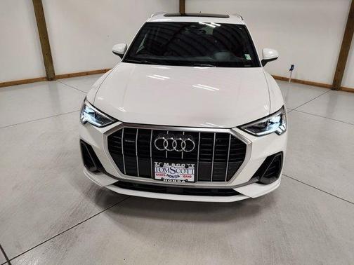 2025 Audi Q3 45 S line Premium