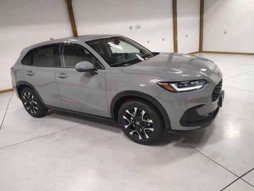Urban Gray Pearl 2027 Honda HR-V EX-L