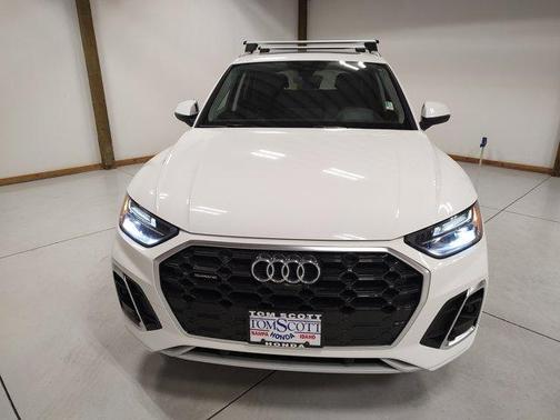 2024 Audi Q5 45 S line quattro Premium