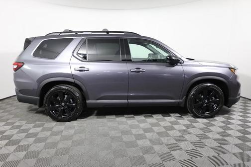 Modern Steel Metallic 2025 Honda Pilot Black Edition