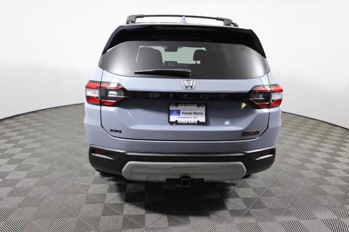 Sonic Gray Pearl 2024 Honda Pilot TrailSport