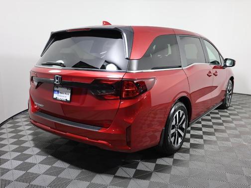Radiant Red Metallic II 2026 Honda Odyssey EX-L