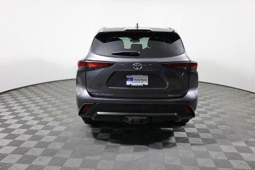 2025 Toyota Highlander LE