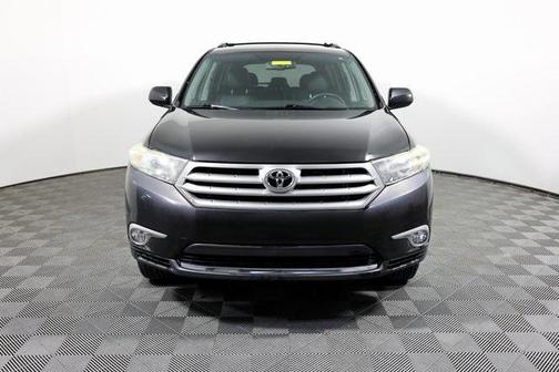 2012 Toyota Highlander SE