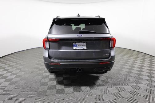 Carbonized Gray 2025 Ford Explorer ST-Line
