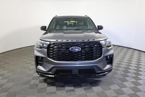 Carbonized Gray 2025 Ford Explorer ST-Line