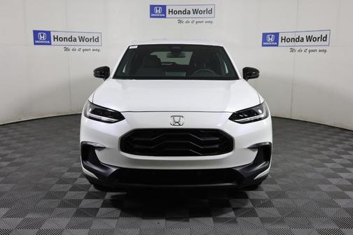 Platinum White Pearl 2026 Honda HR-V Sport