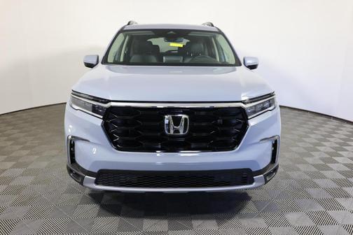 Sonic Gray Pearl 2024 Honda Pilot Touring