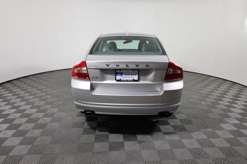 2010 Volvo S80 T6