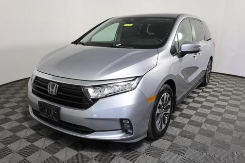 Lunar Silver Metallic 2024 Honda Odyssey EX-L