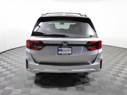 Solar Silver Metallic 2026 Honda Odyssey EX-L