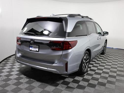 Solar Silver Metallic 2026 Honda Odyssey EX-L