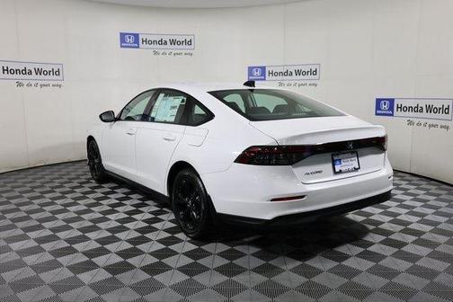 Platinum White Pearl 2025 Honda Accord SE