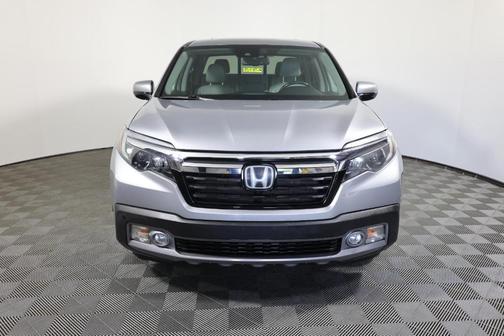 Lunar Silver Metallic 2017 Honda Ridgeline RTL-E