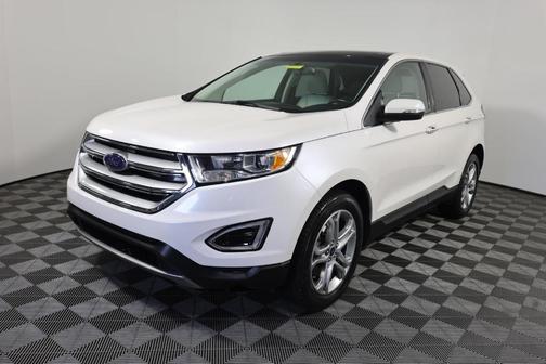 White Platinum Tri-Coat Metallic 2017 Ford Edge Titanium