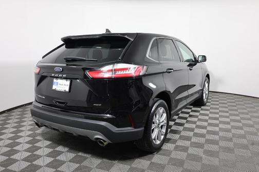 Agate Black Metallic 2024 Ford Edge Titanium