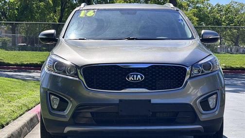 Titanium Silver 2016 Kia Sorento EX