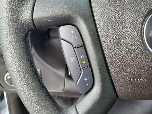 Summit White 2026 Chevrolet Express 2500 LT