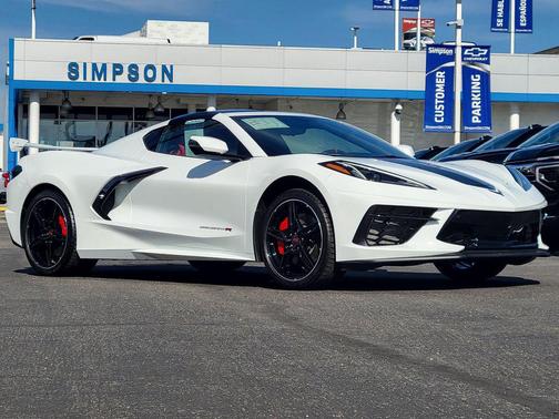 Arctic White 2022 Chevrolet Corvette Stingray w/2LT