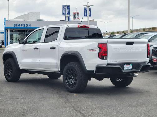 Summit White 2026 Chevrolet Colorado Trail Boss