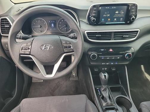 2021 Hyundai TUCSON SE