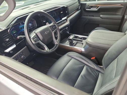 Sterling Gray Metallic 2023 Chevrolet Silverado 1500 LT Trail Boss