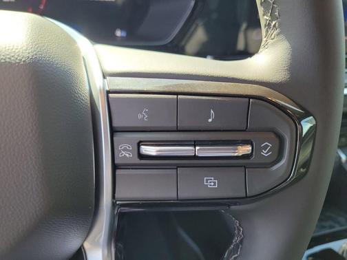 Sterling Gray Metallic 2026 Chevrolet Colorado LT