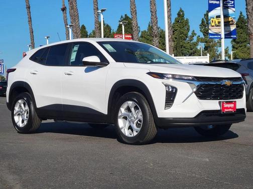 2026 Chevrolet Trax LS