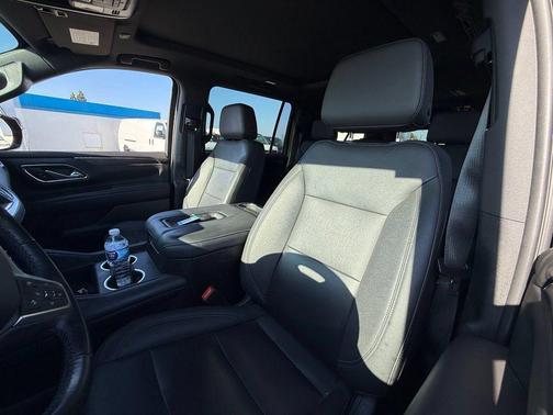 Black 2023 Chevrolet Suburban LT