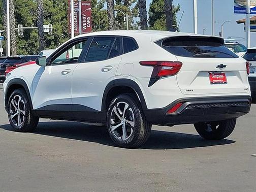 2025 Chevrolet Trax FWD 1RS
