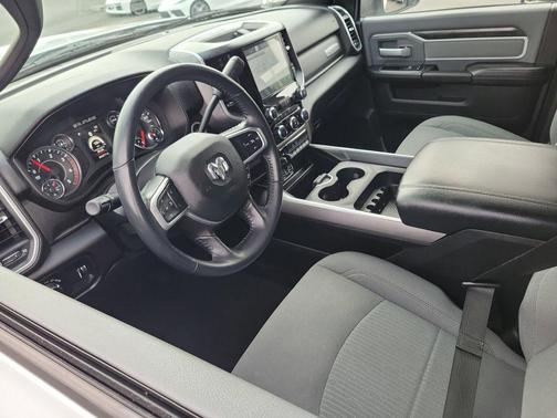 2023 RAM 3500 Big Horn Crew Cab 4x4 8' Box