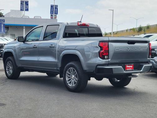 Sterling Gray Metallic 2026 Chevrolet Colorado LT