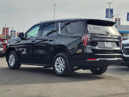2025 Chevrolet Tahoe LS