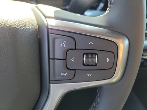 Summit White 2026 Chevrolet Silverado 1500 RST