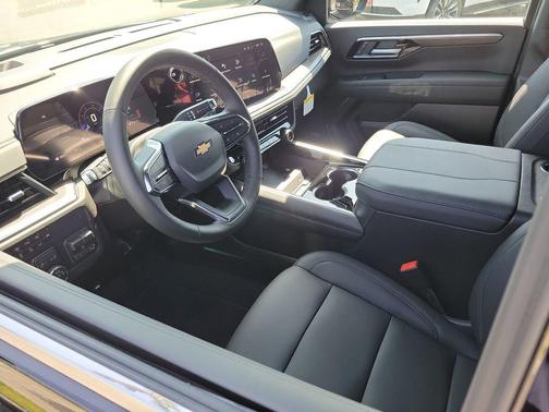 Black 2026 Chevrolet Suburban LT