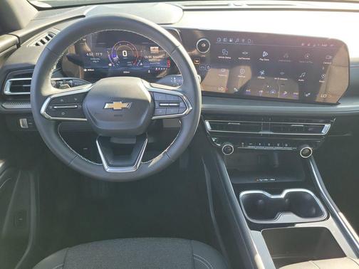 Sterling Gray Metallic 2026 Chevrolet Traverse LT