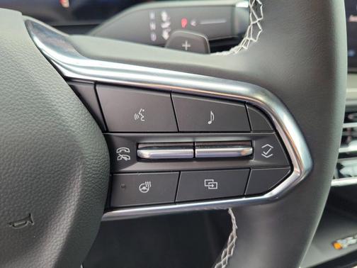 Summit White 2026 Chevrolet Traverse LT