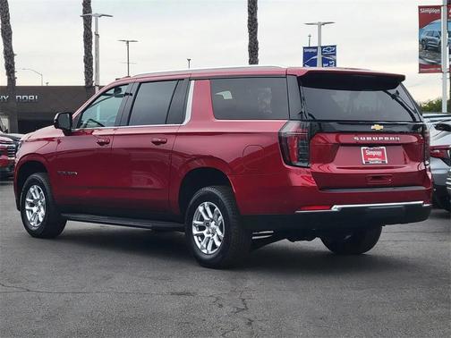 2026 Chevrolet Suburban LS