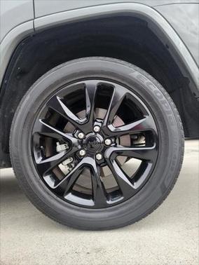 2022 Jeep Grand Cherokee Laredo