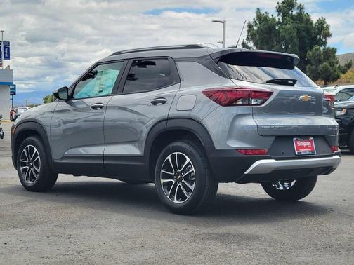 Sterling Gray Metallic 2026 Chevrolet Trailblazer LT