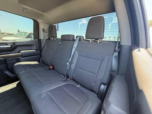 Shadow Gray Metallic 2020 Chevrolet Silverado 1500 RST