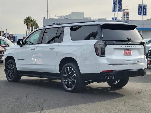 2026 Chevrolet Suburban RST