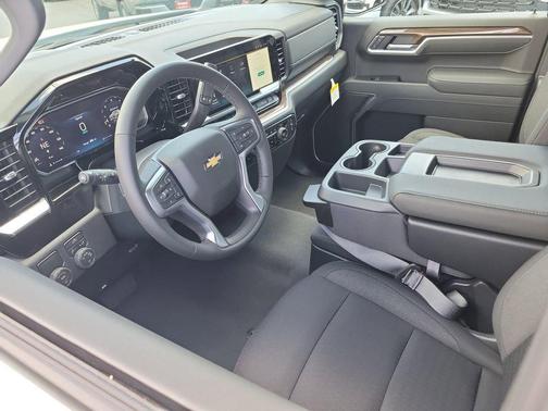 Summit White 2026 Chevrolet Silverado 1500 LT