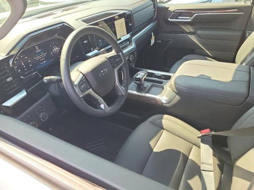 Summit White 2026 Chevrolet Silverado 1500 RST
