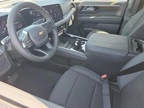 2025 Chevrolet Tahoe LS