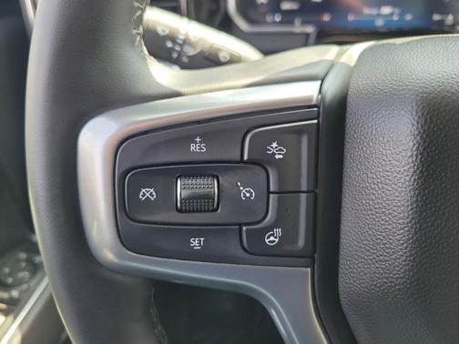 Summit White 2026 Chevrolet Silverado 2500 LT